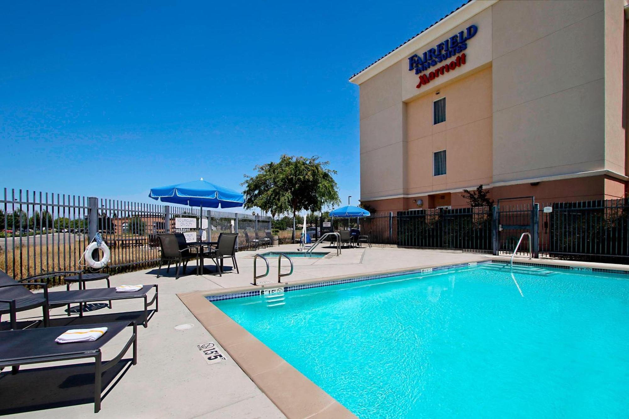 Fairfield Inn & Suites Fresno Clovis Exterior photo